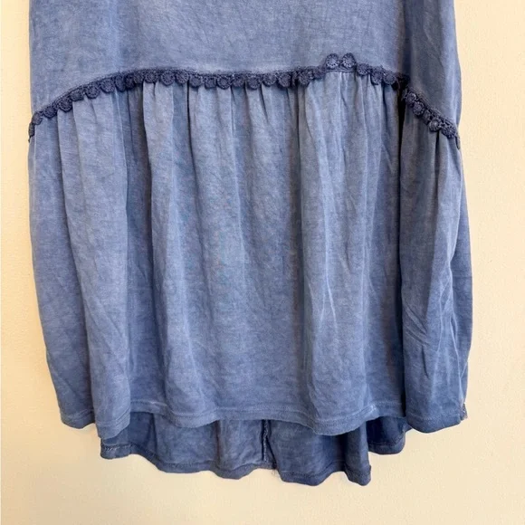 2/$15 Cable & Gauge - Blue Crochet Trim Sleeveless Peplum Tank Top Size SP - Picture 4 of 7